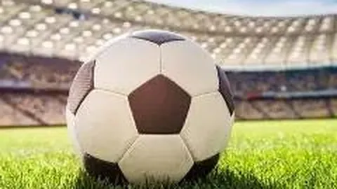 谢尔曼下半场挺身而出，马祖拉盛赞其关键表现，球队获益匪浅